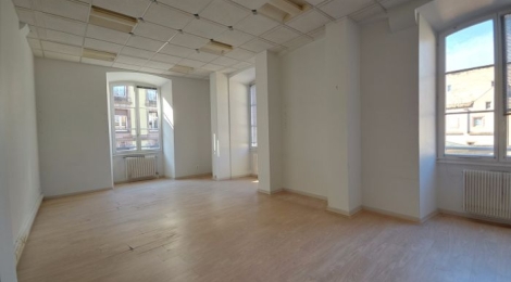 Bureaux tertiaires de 258 m² à louer : Photo