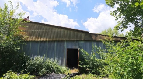 A vendre - Terrain et espace de stockage pour activité artisanale - 578 m² : Photo