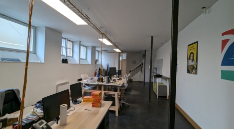 Immeuble à usage de bureaux 208m² : Photo