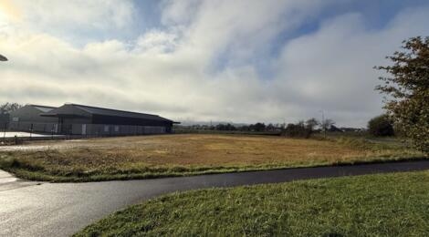 Terrain Industriel 2900 m² : Photo