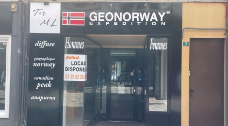 local commercial EPINAL : Photo