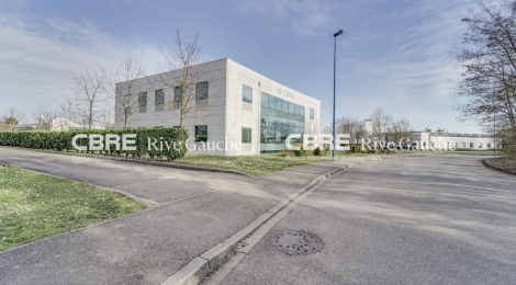 À louer BUREAUX ILLKIRCH GRAFFENSTADEN 2201 m² : Photo