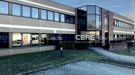 À louer BUREAUX LINGOLSHEIM 153.9 m² : Photo