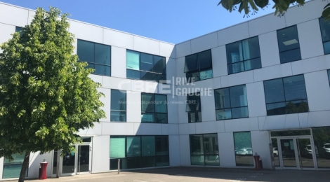 À louer BUREAUX ENTZHEIM 211.5 m² : Photo